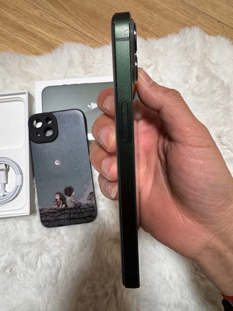 iPhone 13 バッテリー94%