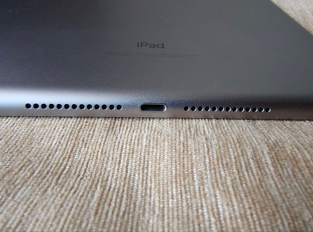 iPad 第6世代 128GB WiFiモデル スペースグレイ 美品