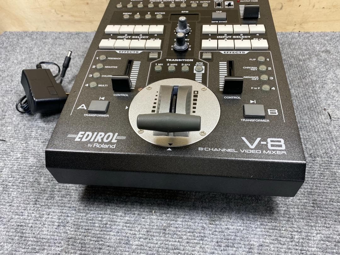 Roland edirol V-8 ビデオミキサー
