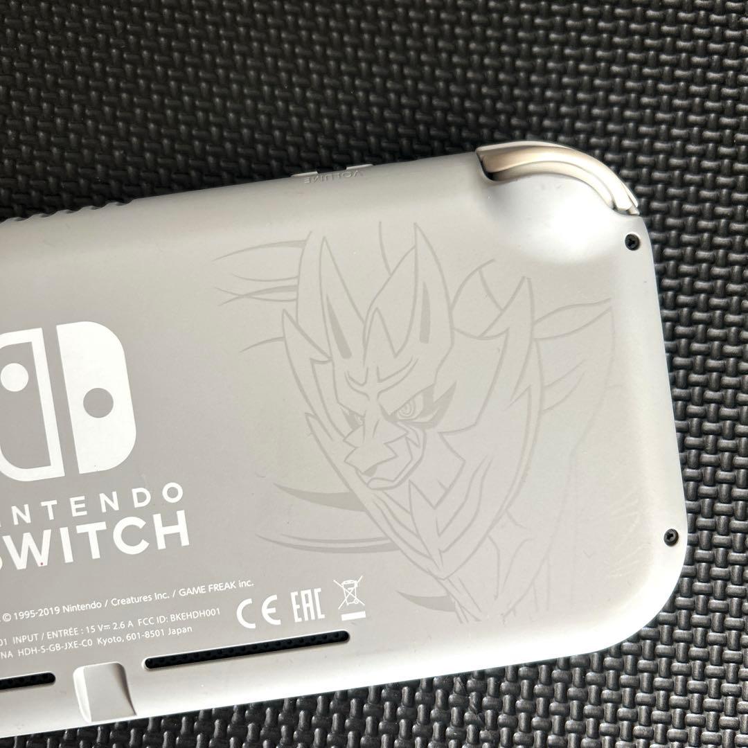 Nintendo Switchライト 本体 ポケモン ザシアン・ザマゼンタ