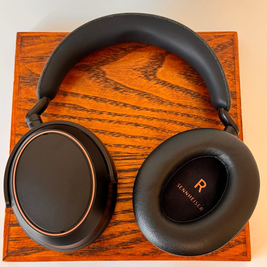 【Sennheiser Momentum 4 】ワイヤレスヘッドホン／付属品完備