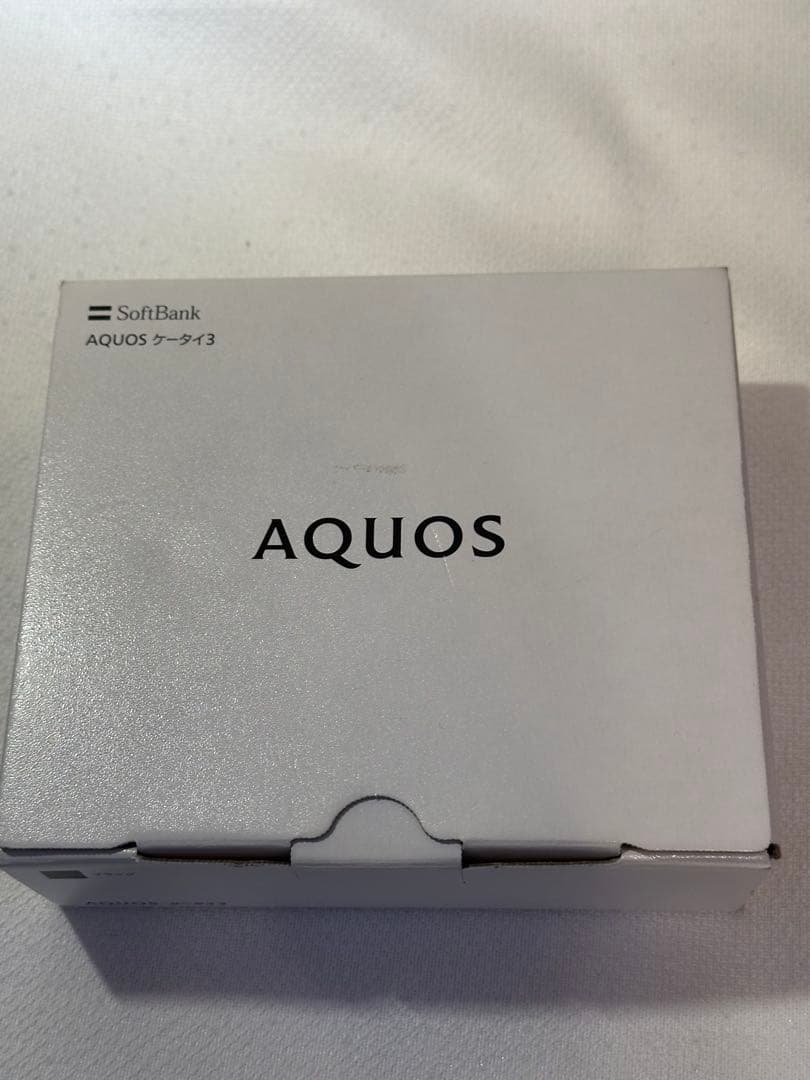 AQUOS ケータイ3(805SH)ソフトバンク折りたたみ式携帯電話ブラック