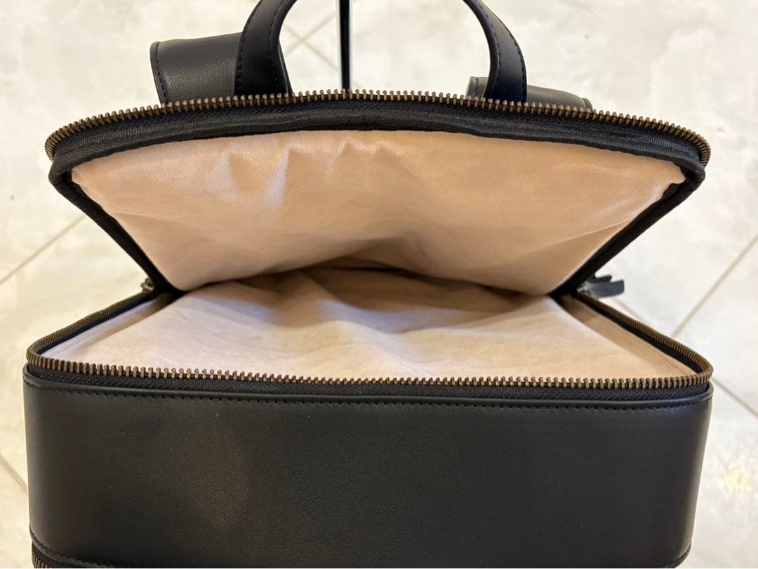 未使用 Evoon マルチビジネスリュック レザー ブラック