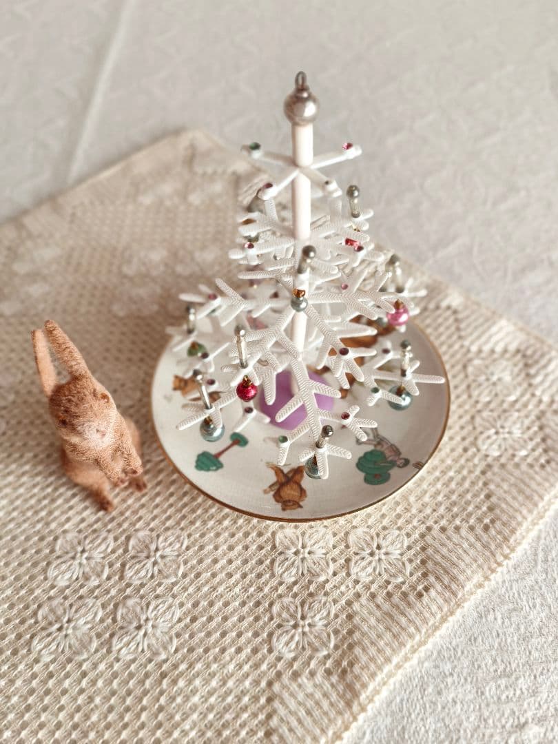 【Jack Louさま】tree ✵ アンティークガラスビーズの ホワイトツリー