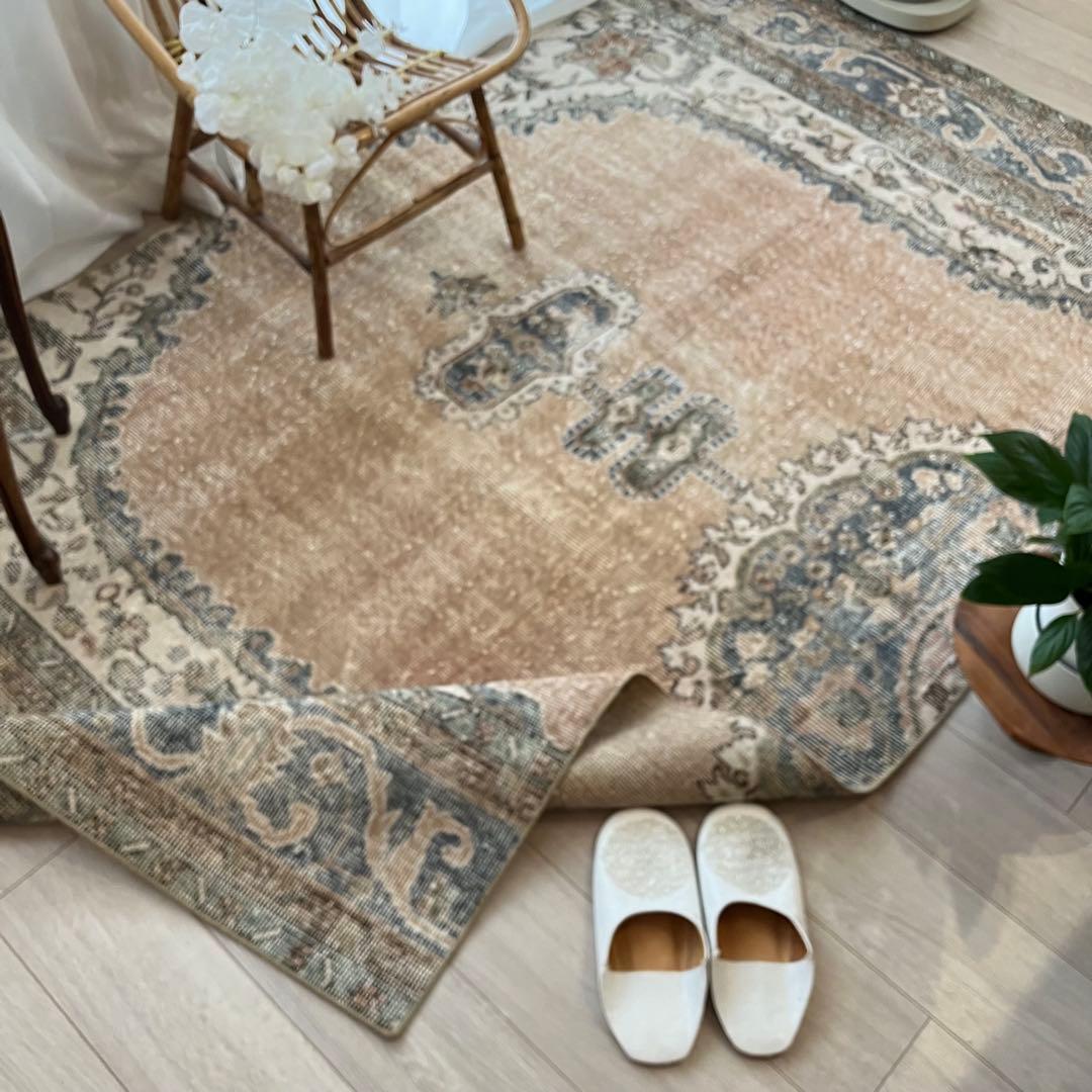 額縁メダリオン✳︎130×215コーラルピンク　ブルー　トルコヴィンテージラグ