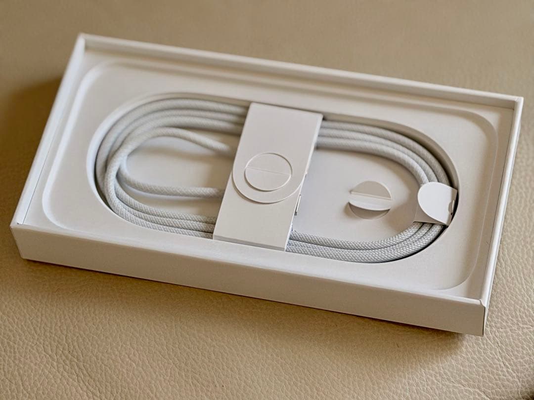 iPhone16 Pro 256GB デザートチタニウム　SIMフリー