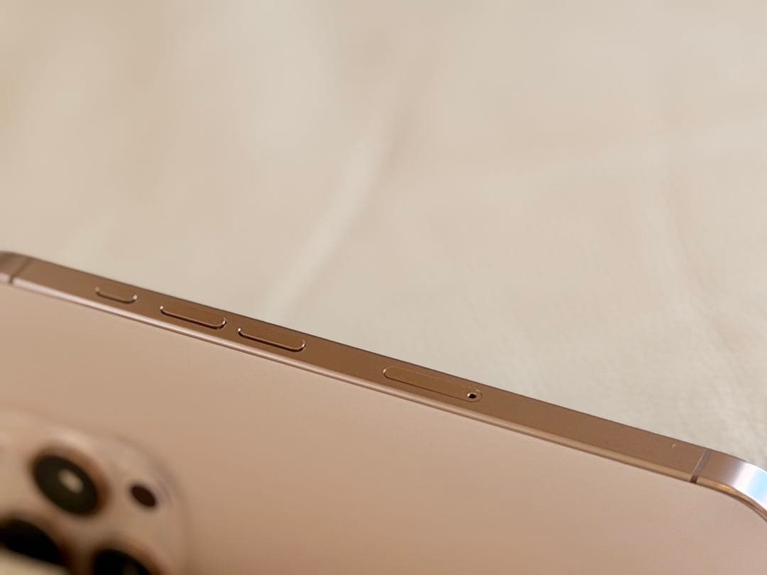 iPhone16 Pro 256GB デザートチタニウム　SIMフリー