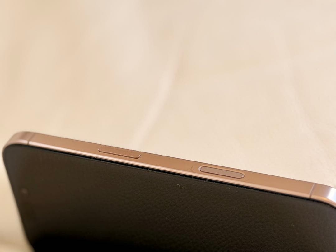 iPhone16 Pro 256GB デザートチタニウム　SIMフリー