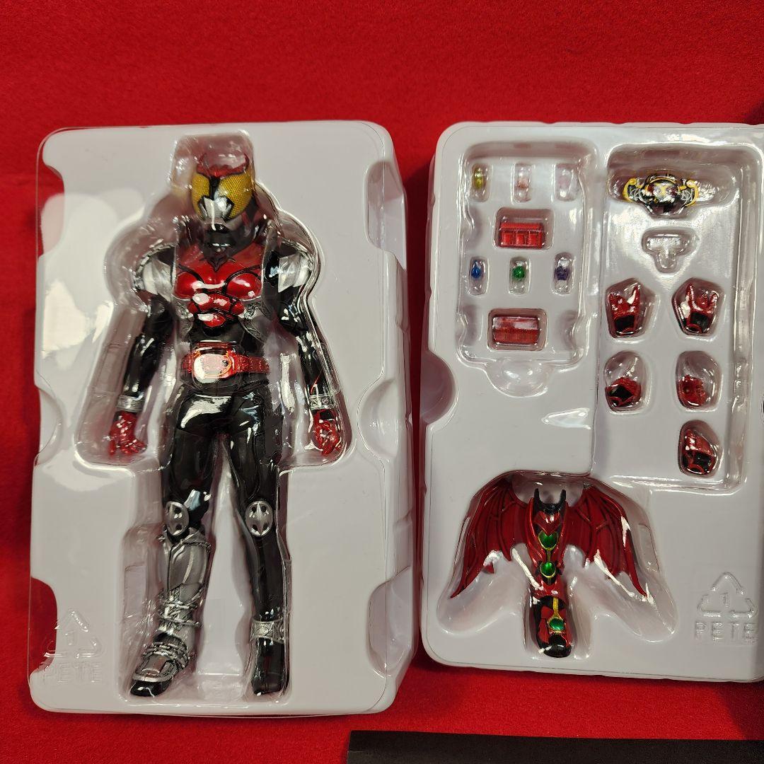 S.H.Figuarts　真骨彫製法　仮面ライダーキバ