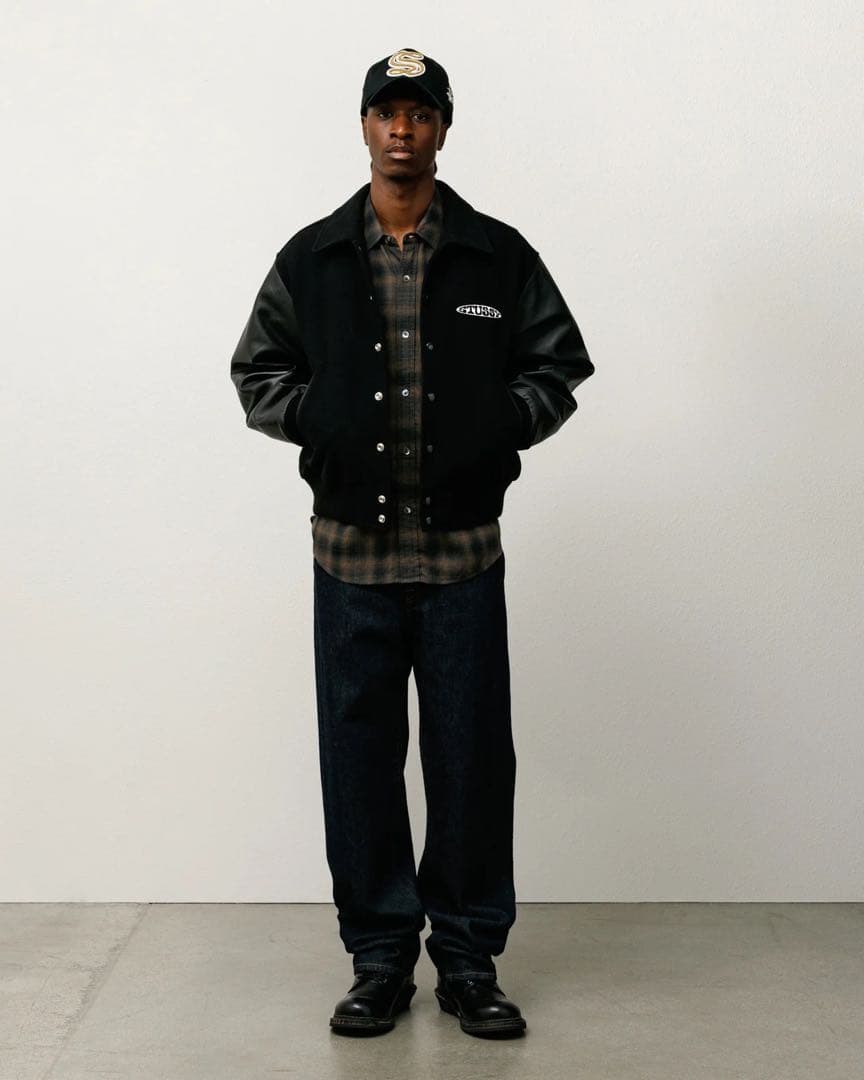【新品】STUSSY GLOBE VARSITY JACKET ブラック M