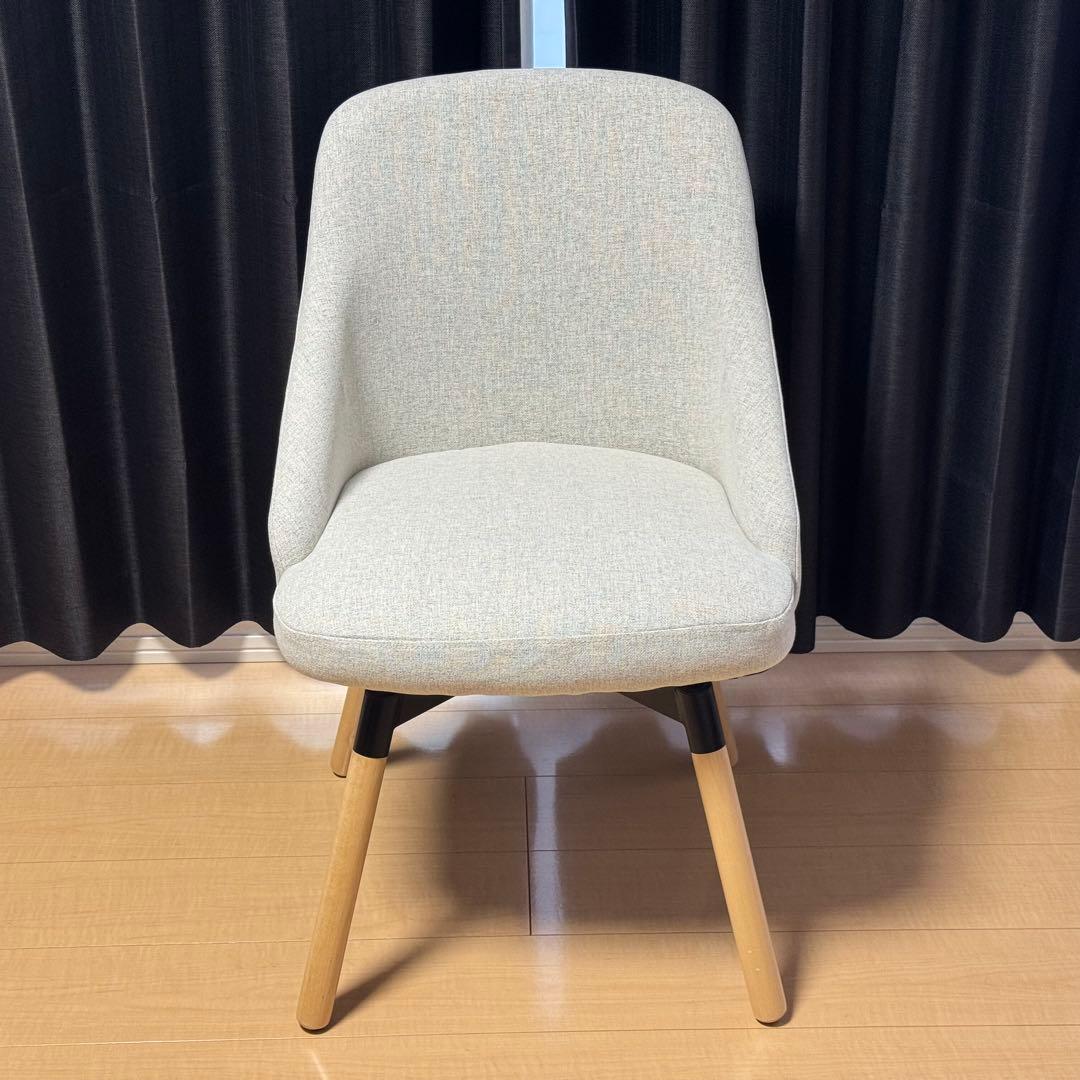 IKEA ヤンオロフ 2脚セット 回転ダイニングチェア ベージュ