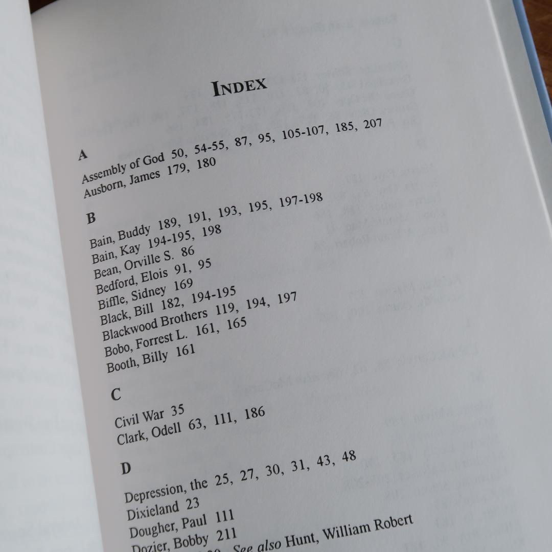 セール！ 洋書『 エルビス・プレスリー：幼少テューペロ時代』著者サイン入り