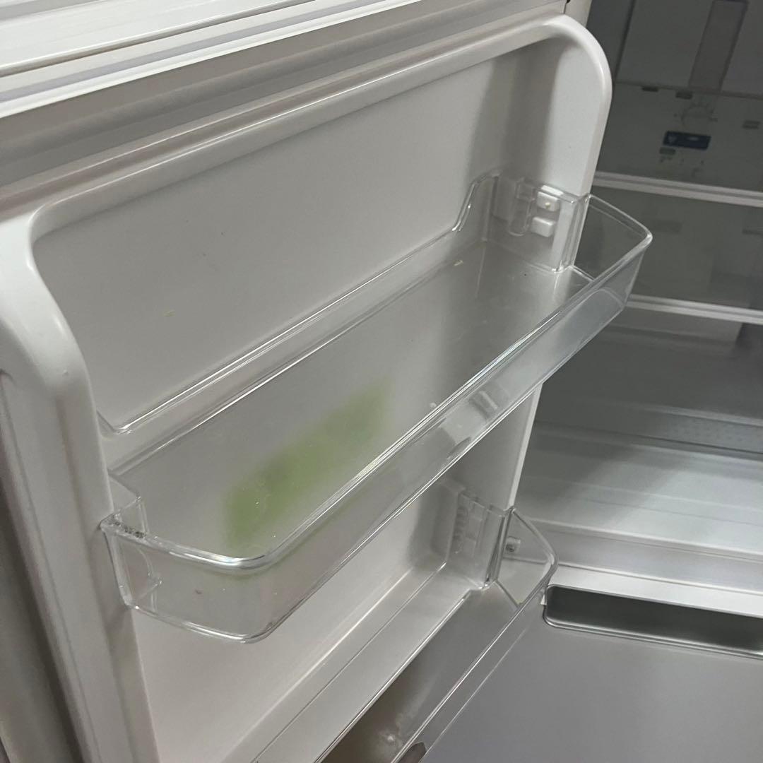 244 SHARP 最新モデル2021年製ガラスパネル　2ドア冷蔵庫　152L