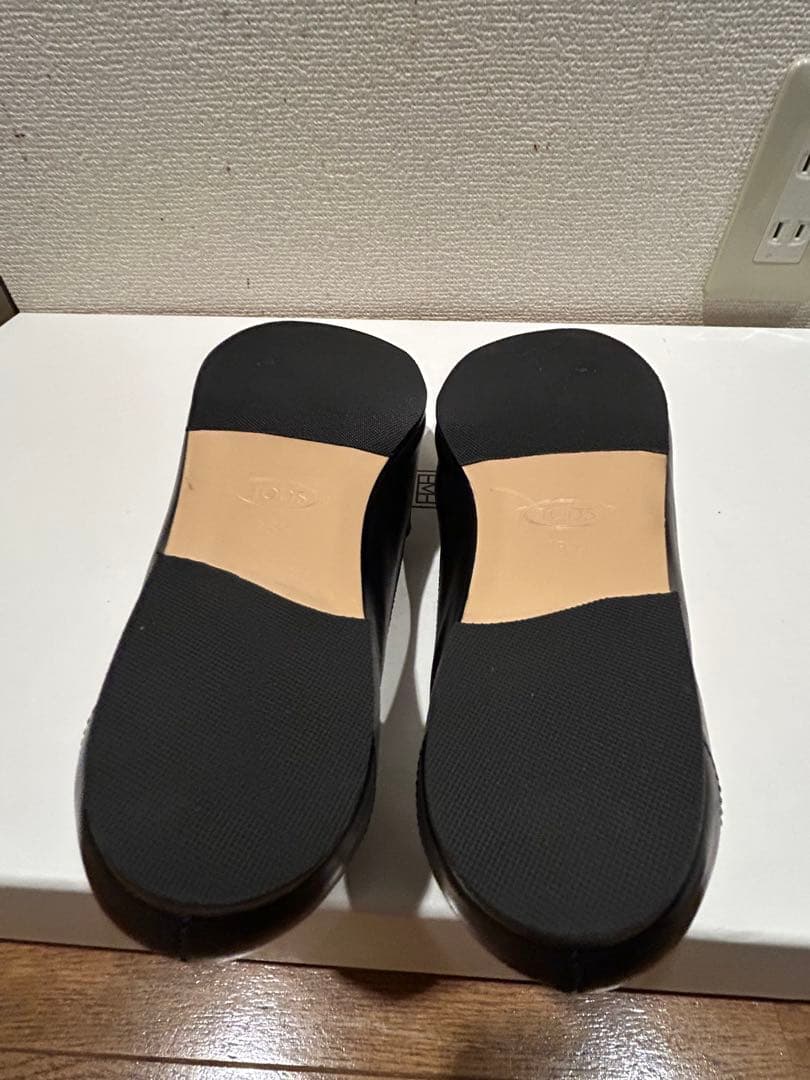 TOD'S 黒レザー ローファー 保存袋付き