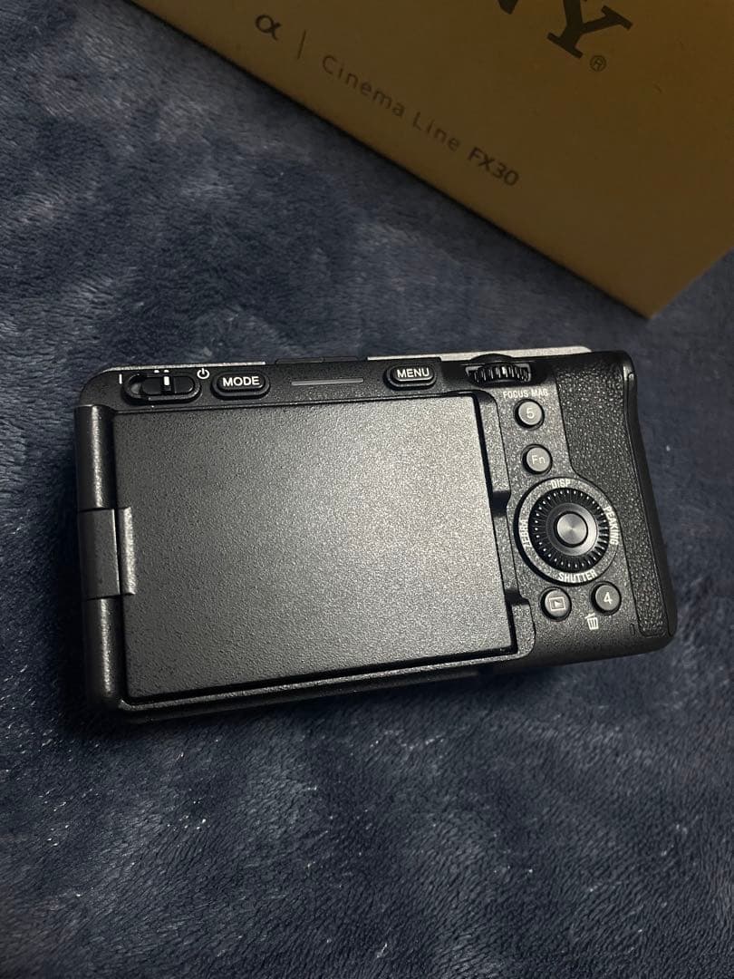 SONY Cinema Line FX30 本体　リグ&E16-50レンズ付き