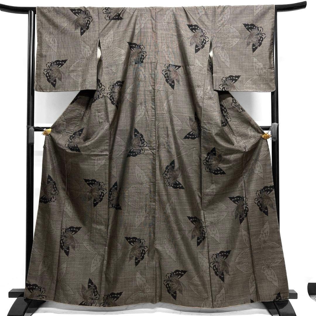 大島紬　小紋　泥染　蝶　蝶模様　着物　014b p