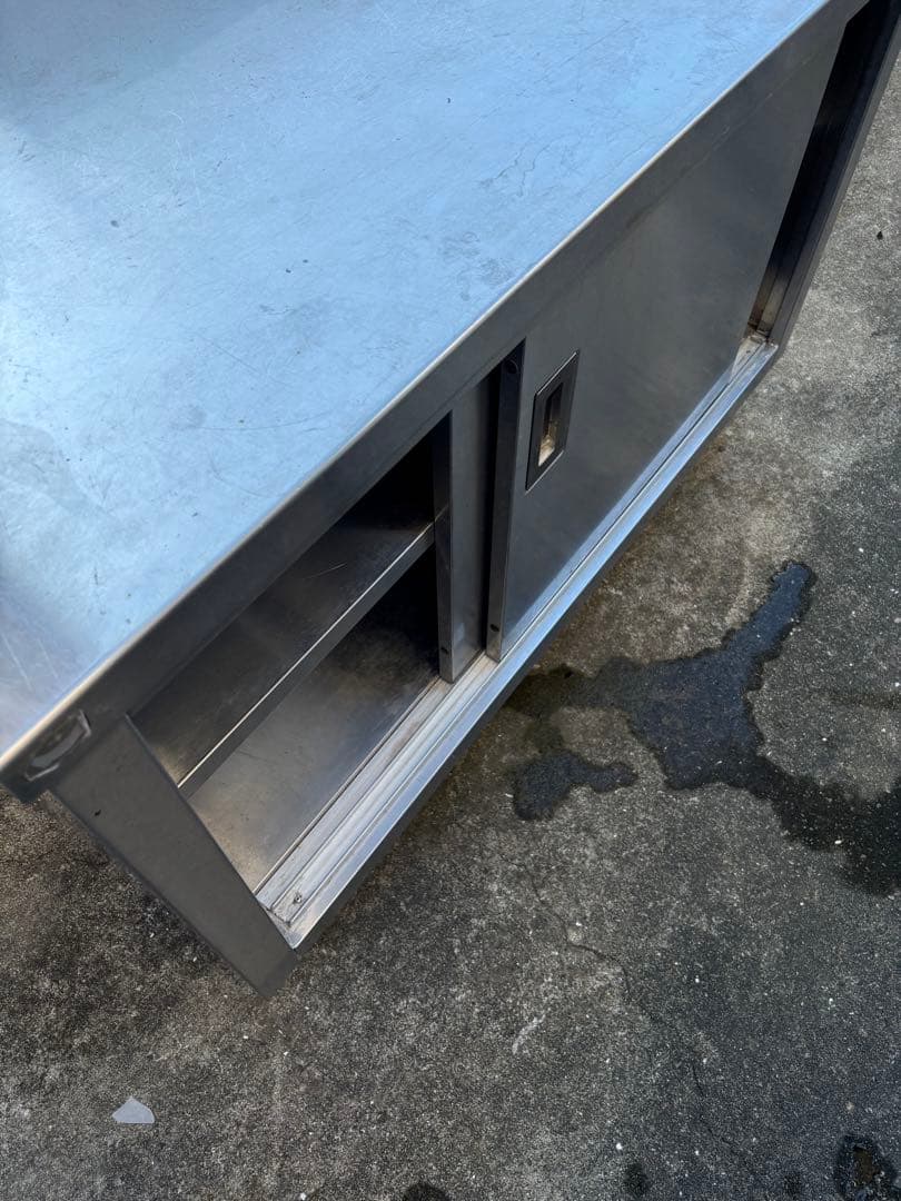 業務用ステンレス スライドドア収納キャビネット　両面扉