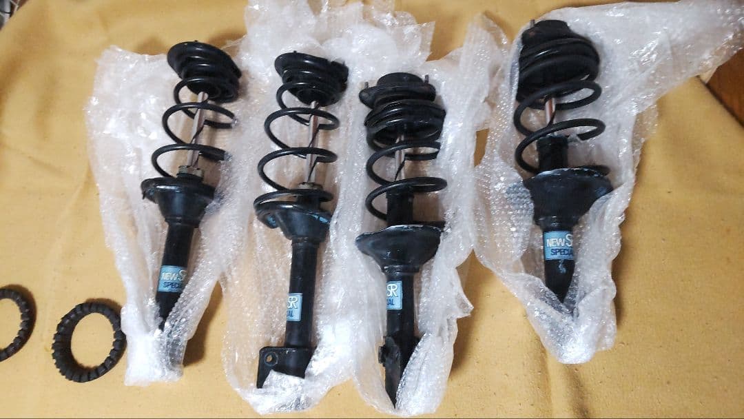 スバル　フォレスター　2代目　サスペンション一式！（TASG5 ）