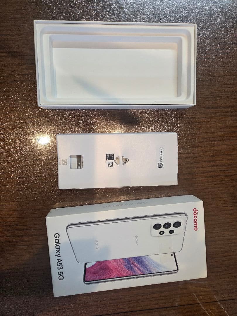 Galaxy　SC-53C　オーサムホワイト