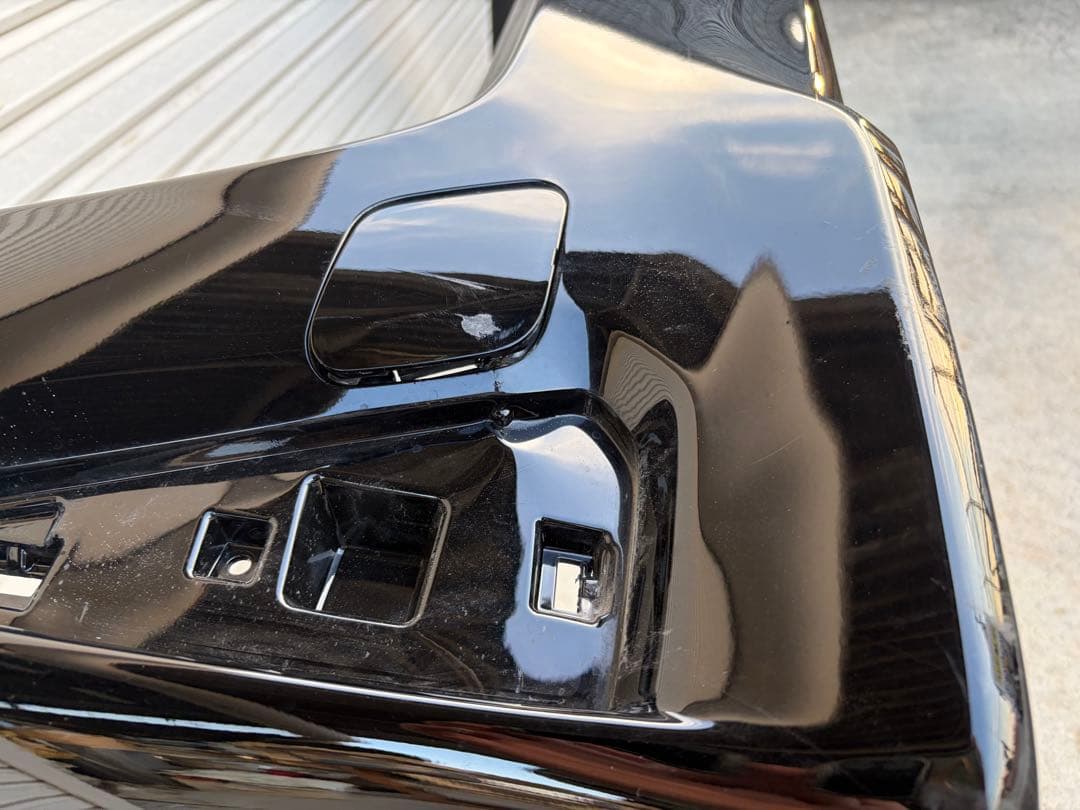 ヴォクシーZRR80 純正リアバンパー