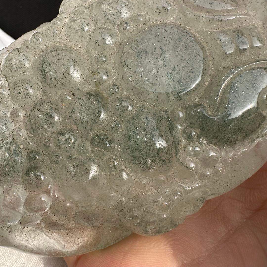 希少❣️天然石 グリーンストロベリークォーツ共生水晶の銭蛙　置物　彫り物D.103