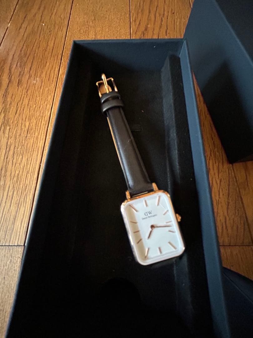 美品　ダニエルウェリントン腕時計　ブラック　レディース腕時計　値下げ