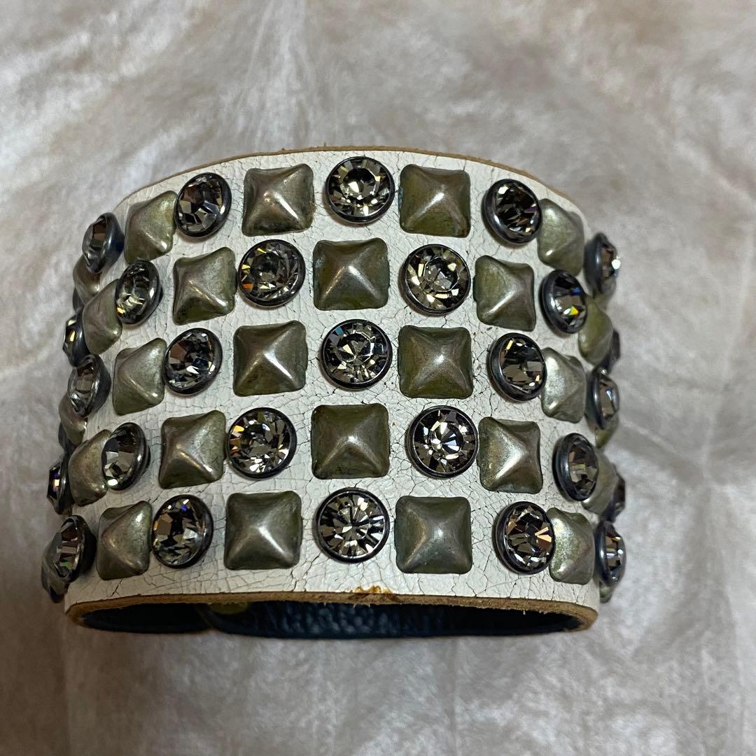 ヒステリックグラマー × バルタザール スワロフスキー スタッズ リストバンド