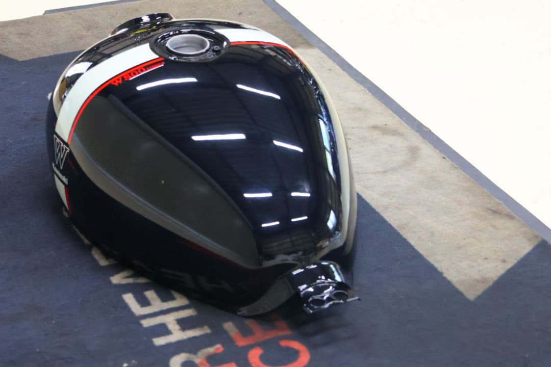 W800ストリート　純正燃料タンク　フューエルタンク