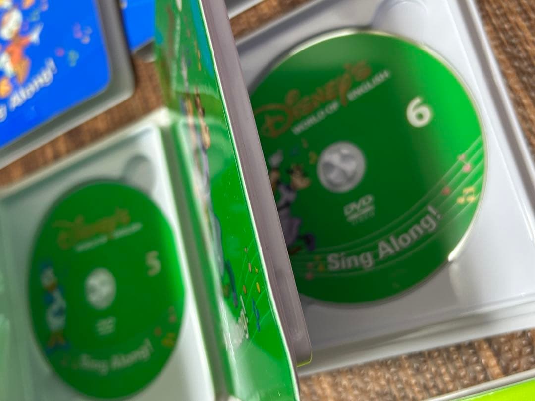 【美品・完品】ディズニー英語 English DVD 24枚セット