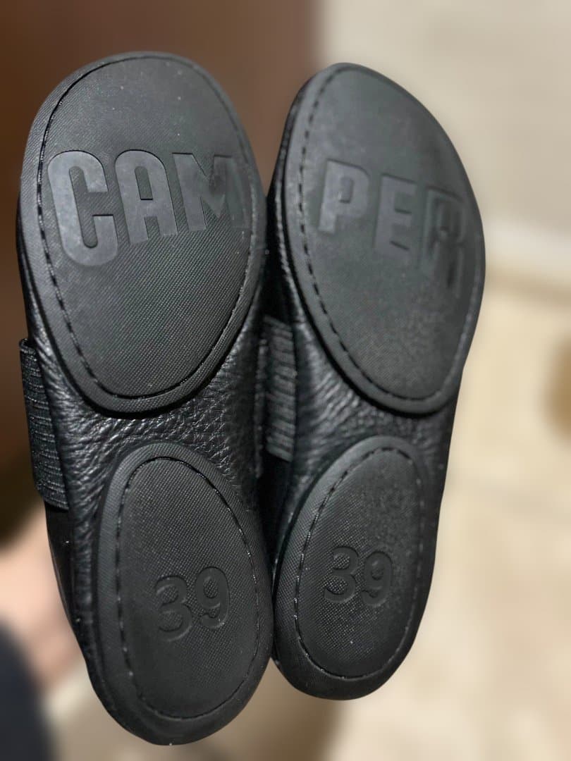 CAMPER カンペール　RIGHT NINA 黒 フラットシューズ