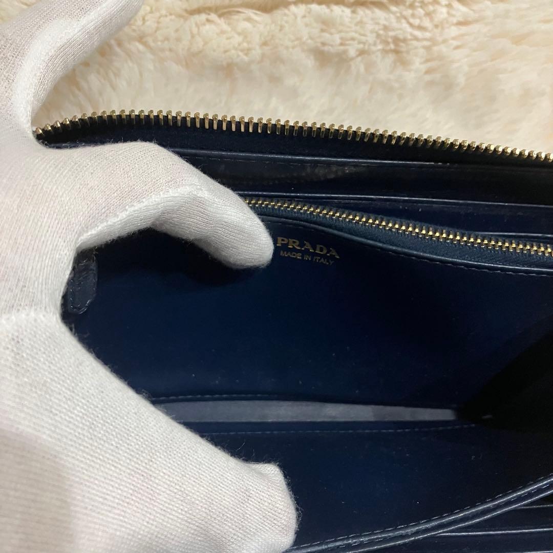 ✨美品✨ PRADA 長財布 ラウンドファスナー サフィアーノレザー ネイビー