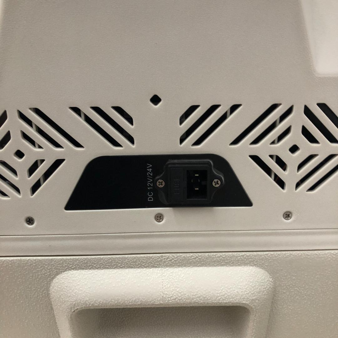 新品未使用品 アイリスオーヤマ ポータブル冷蔵 IPD-3B-W　250611