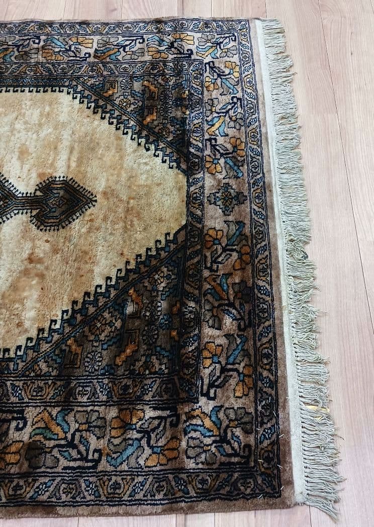 Y3075 パキスタン絨毯 ウール 手織り 181×122㎝ トライバルラグ