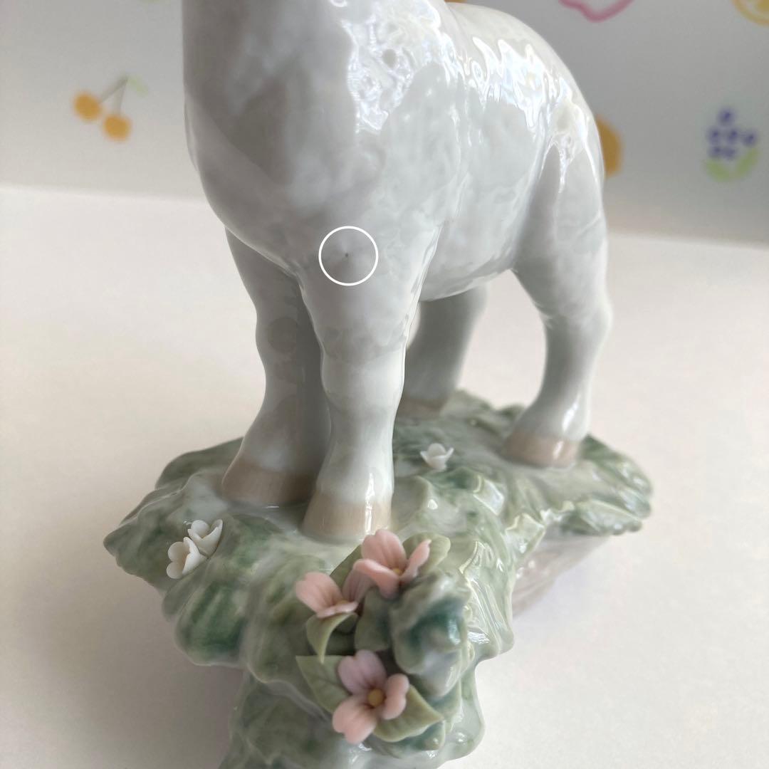 リヤドロ　仔羊　動物　フィギュア　フィギュリン　人形　置物　陶器　インテリア小物