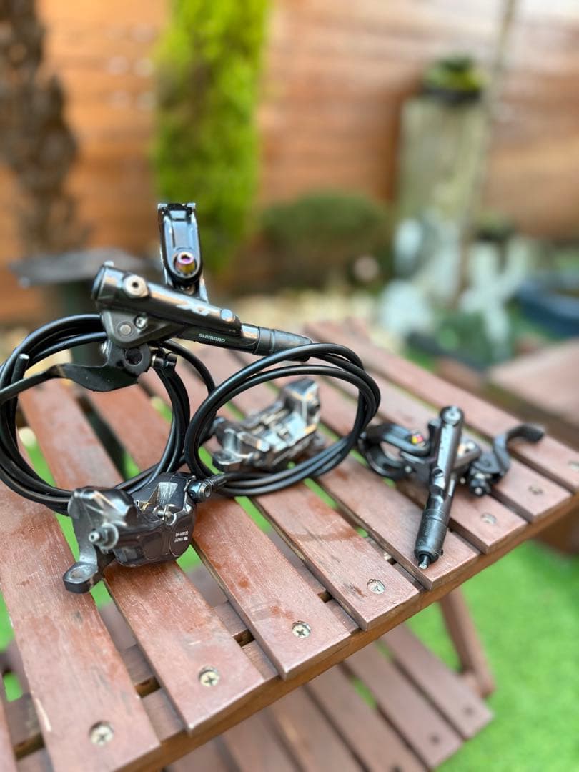 J*o様 Deore XT ブレーキセット シマノ 4ピストン リア＆フロント