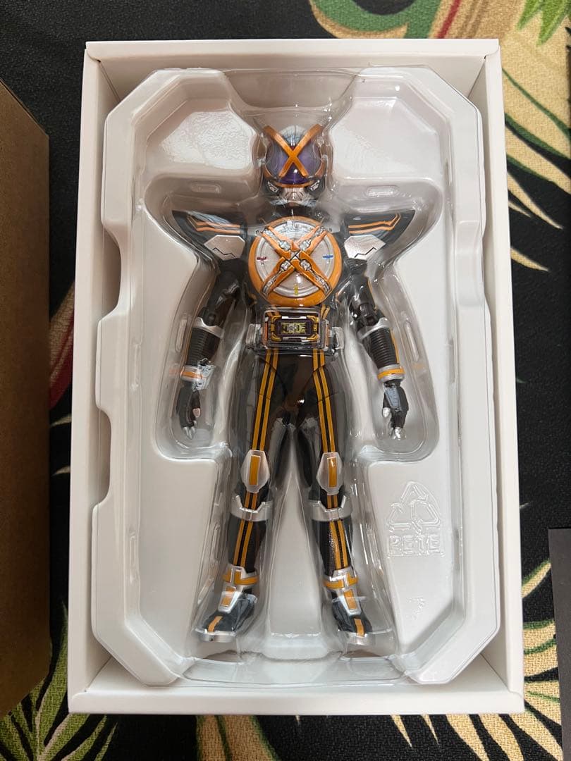 真骨彫製法　S.H.Figuarts 仮面ライダー　ネクストカイザ