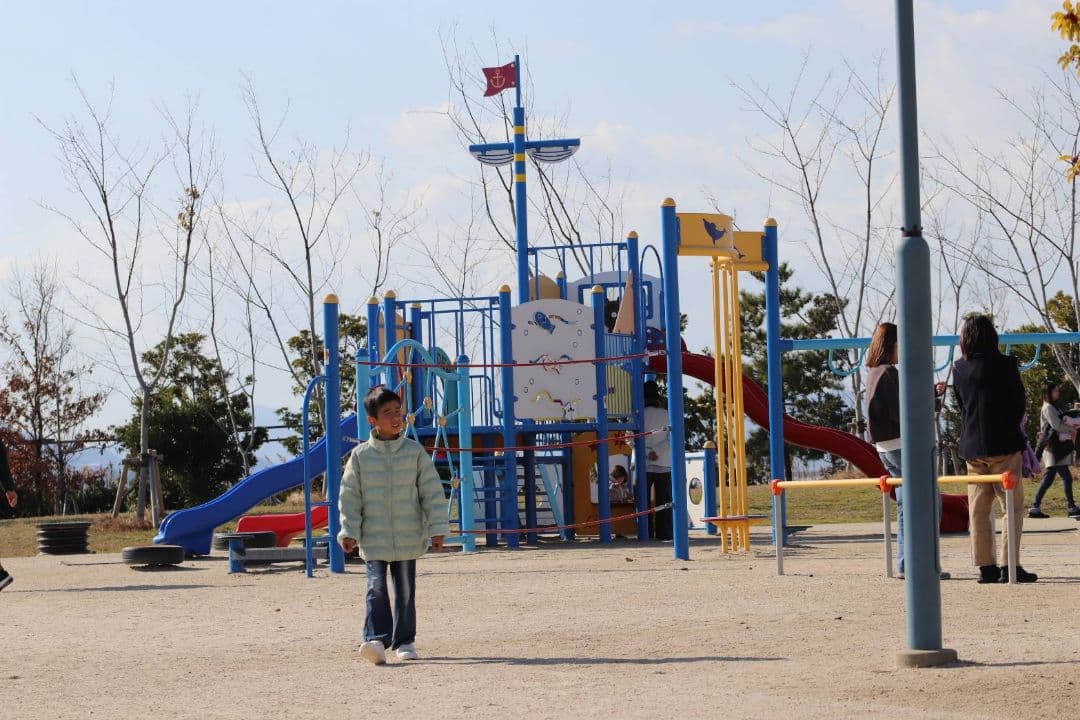 うっちー様　CANON ZOOM LENS EF 75-300mm　4-5.6