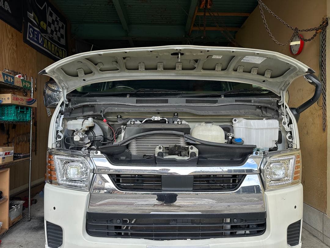 【COPLUS】ハイエースLEDヘッドライト　流れるウインカー