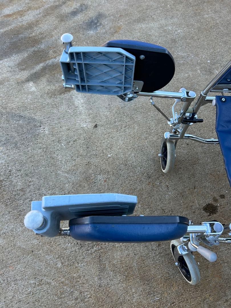 折りたたみ式 自走式カワムラ リクライニング 介助用 車椅子 車いす