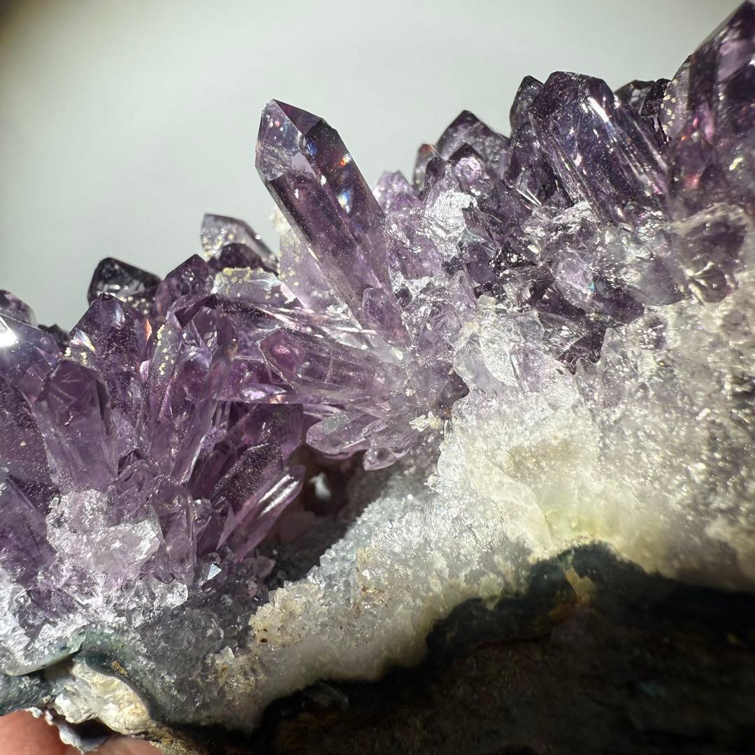 天然石アメジストの原石　置物　鉱物NO.011808