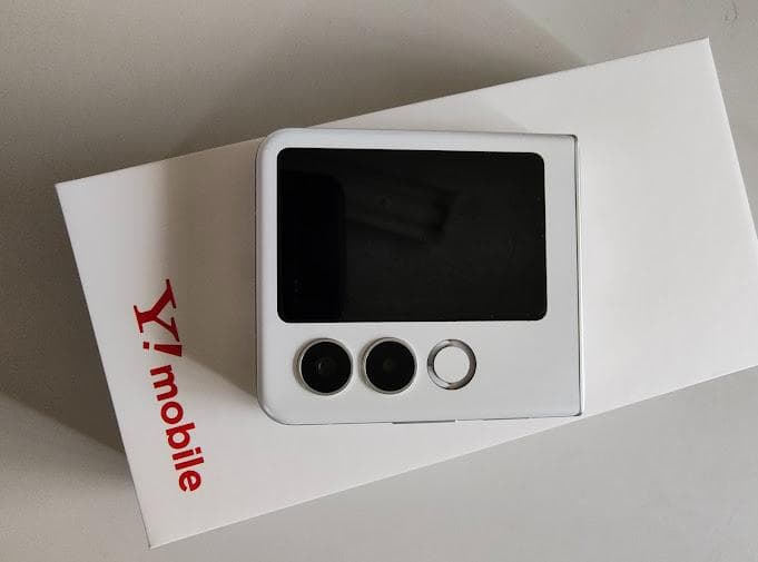 スマートフォン本体 nubia Flip2