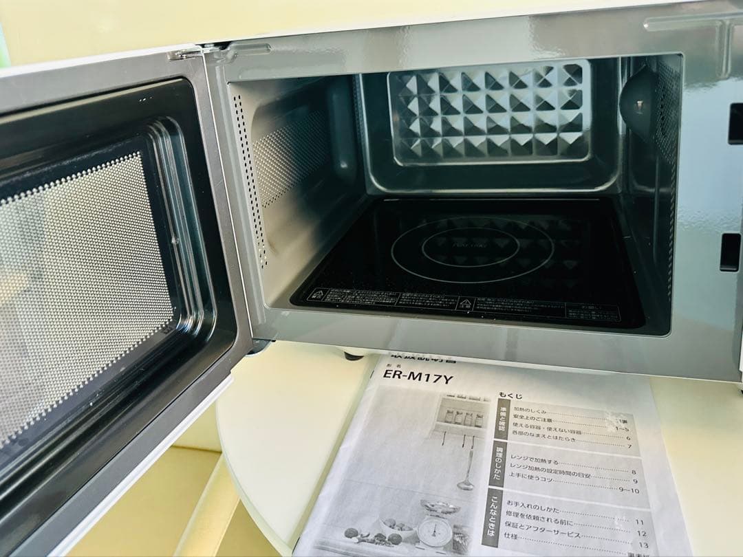 美品✨2025年製 東芝 電子レンジ ER-M17Y(W) 17L フラット 白