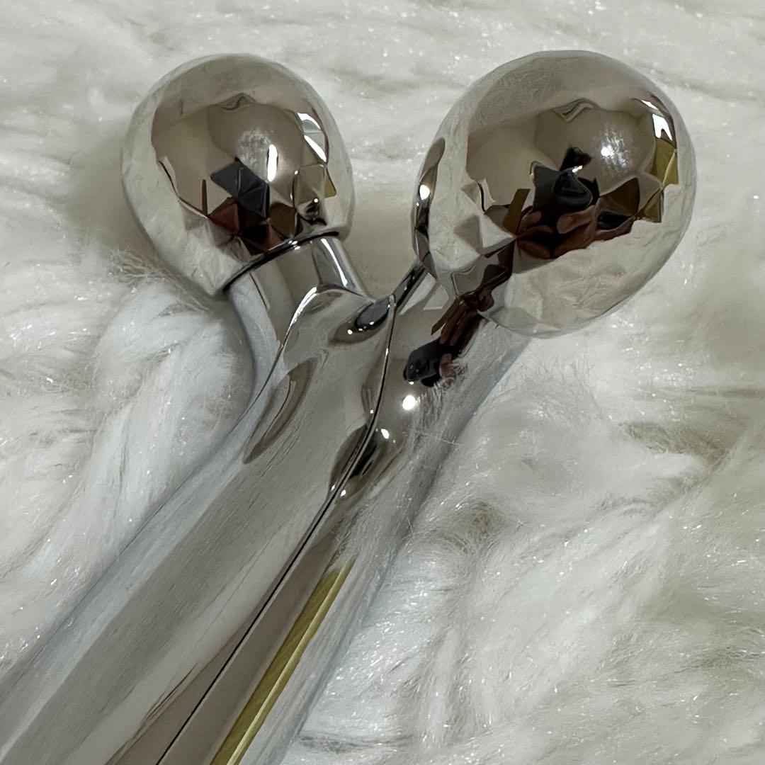 新品✨リファエスカラット 美顔器 コンパクトローラー マイクロカレント 収納袋