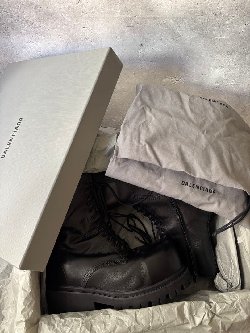 バレンシアガ BALENCIAGA　ストンパーレザーブーツ