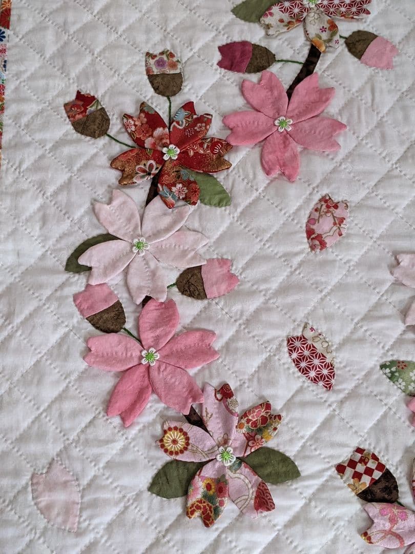 しだれ桜　パッチワークキルト　タペストリー
