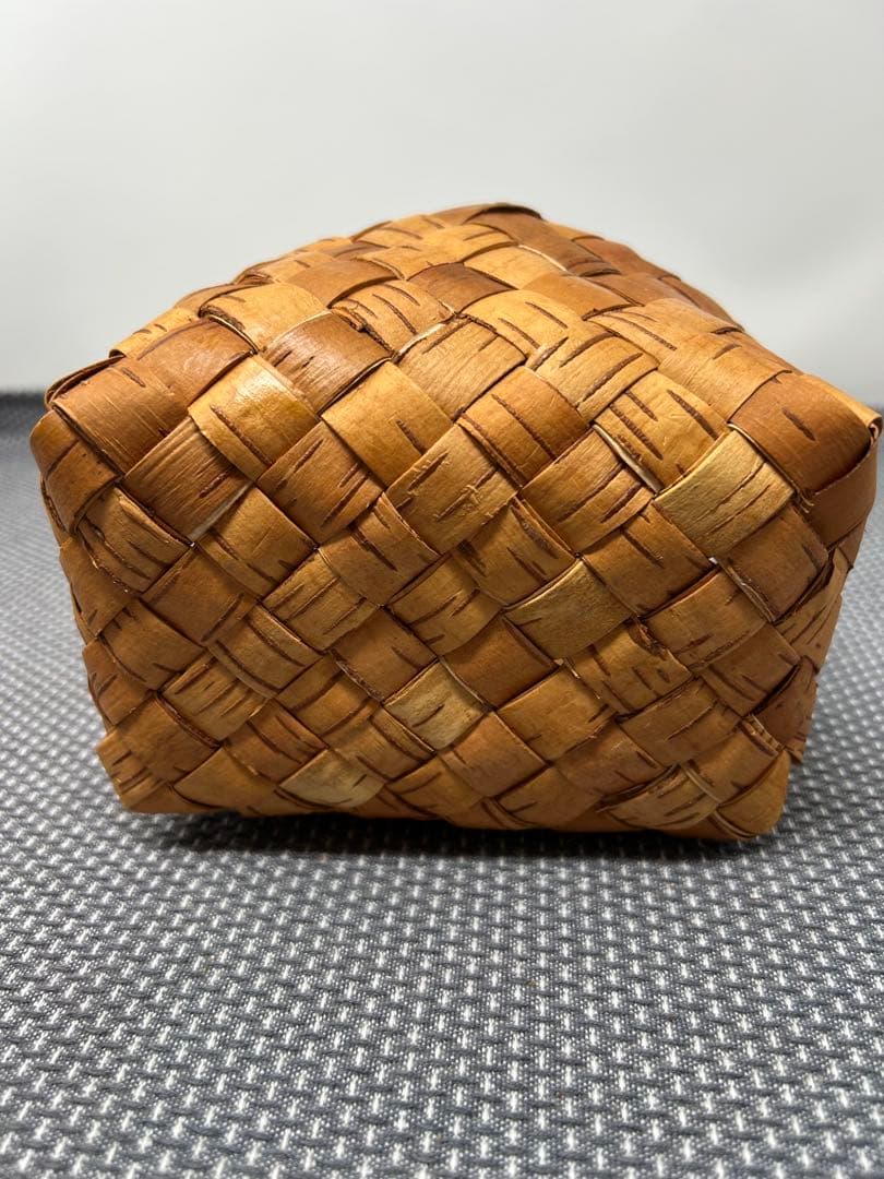 白樺　持ち手付きかご