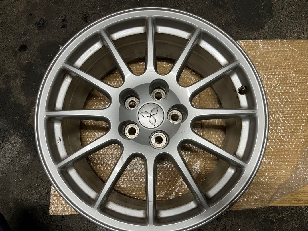 三菱 18インチ シルバー ホイール