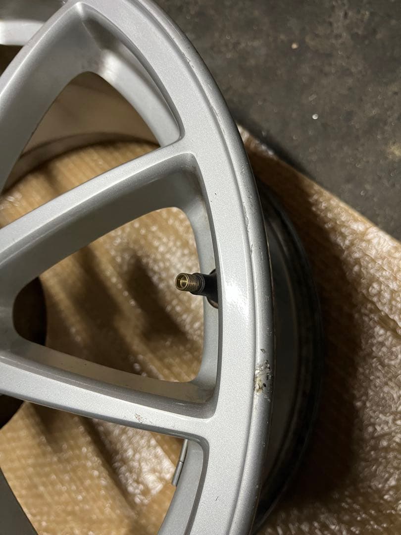 三菱 18インチ シルバー ホイール