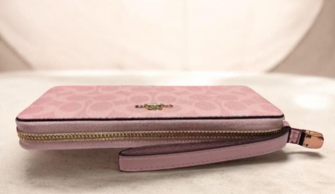 《新品》COACH 長財布ピンク《新品》