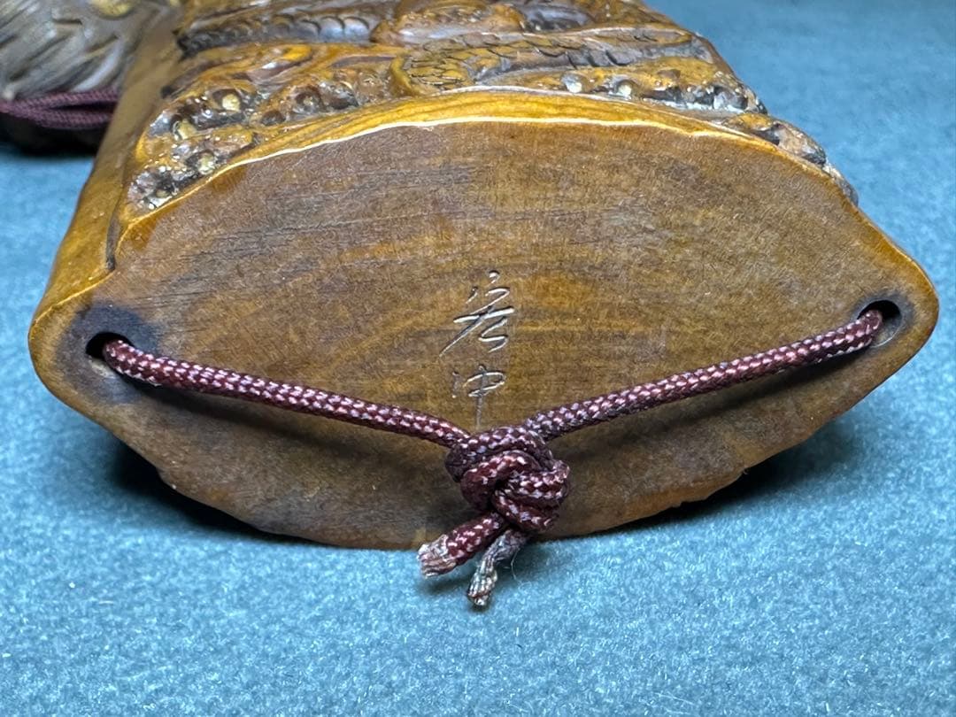 印籠　根付　木彫り　置物　古美術品　 細密細工　骨董　アンティーク　彫刻 工芸品